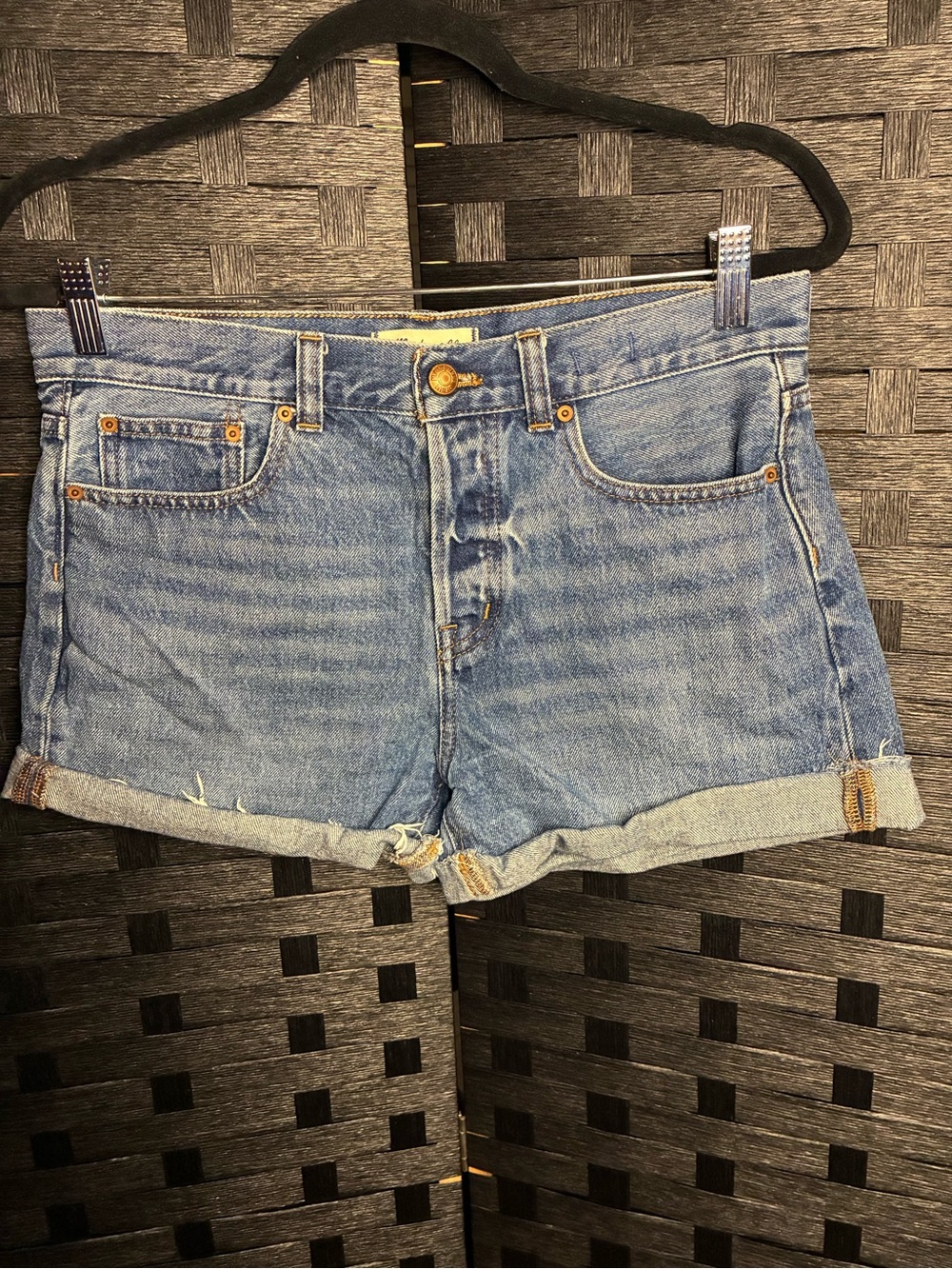 Madewell Brynn Long Shorts Light Blue Rolled-Hem Denim Shorts